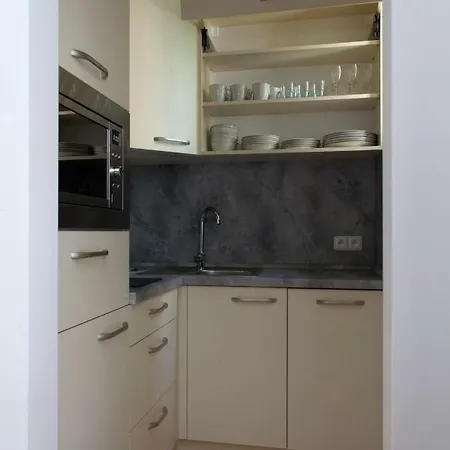 Apartment Bright Stylish Apt In Dt +a/c +5minoldtownsq *